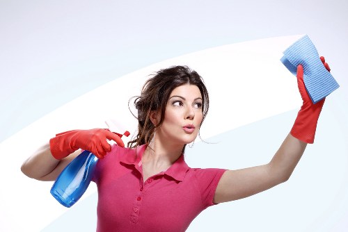 Thorough cleaning of a Camberwell living room with dusting and floor care